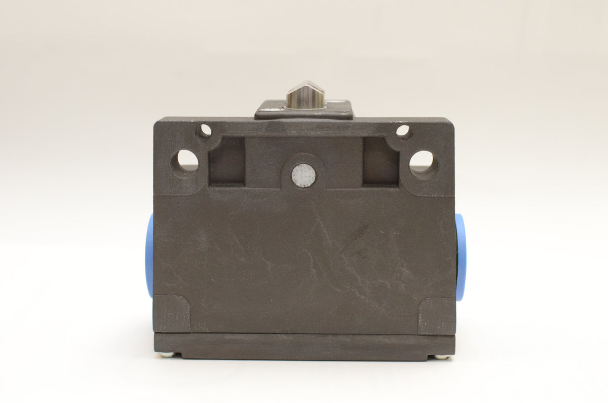BALLUFF limit switch BNS 819-B02-D12-61-12-10 2-POSITION BNS026R