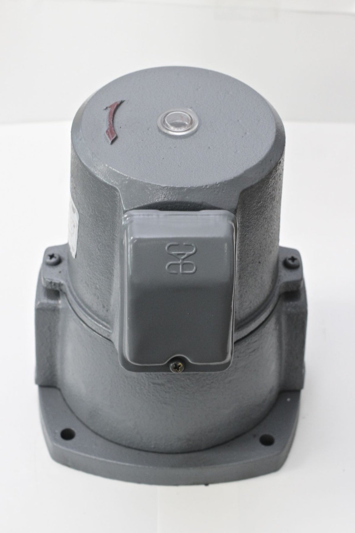 1/4 HP Cast Iron Suction-Type Coolant Pump, 220V/440V, 3PH, 1/2" NPT outlet YC