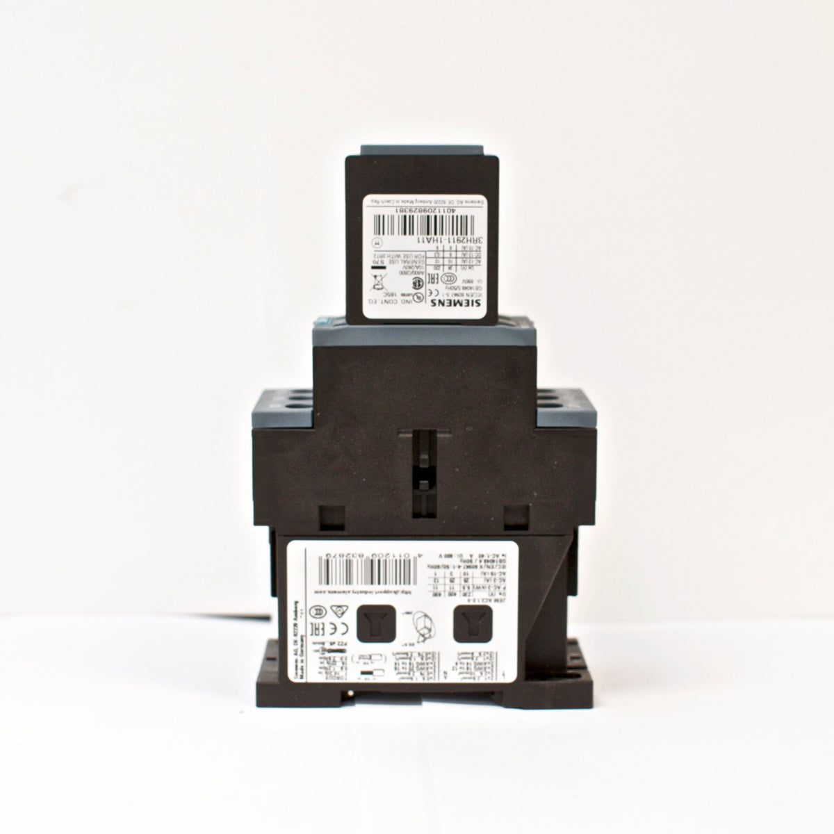 Siemens Contactor 3RT2026-1AC20 24V Coil with Aux Switch Block 3RH2911-1HA11