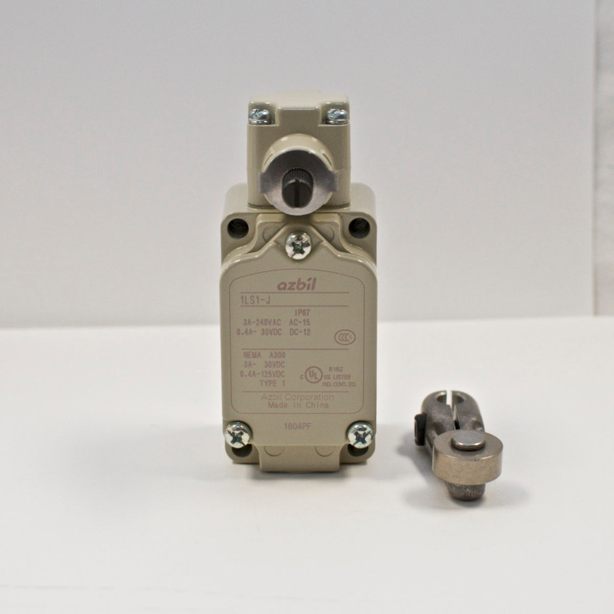 Azbil 1LS1-J limit switch, Roller Lever Type (Yamatake)