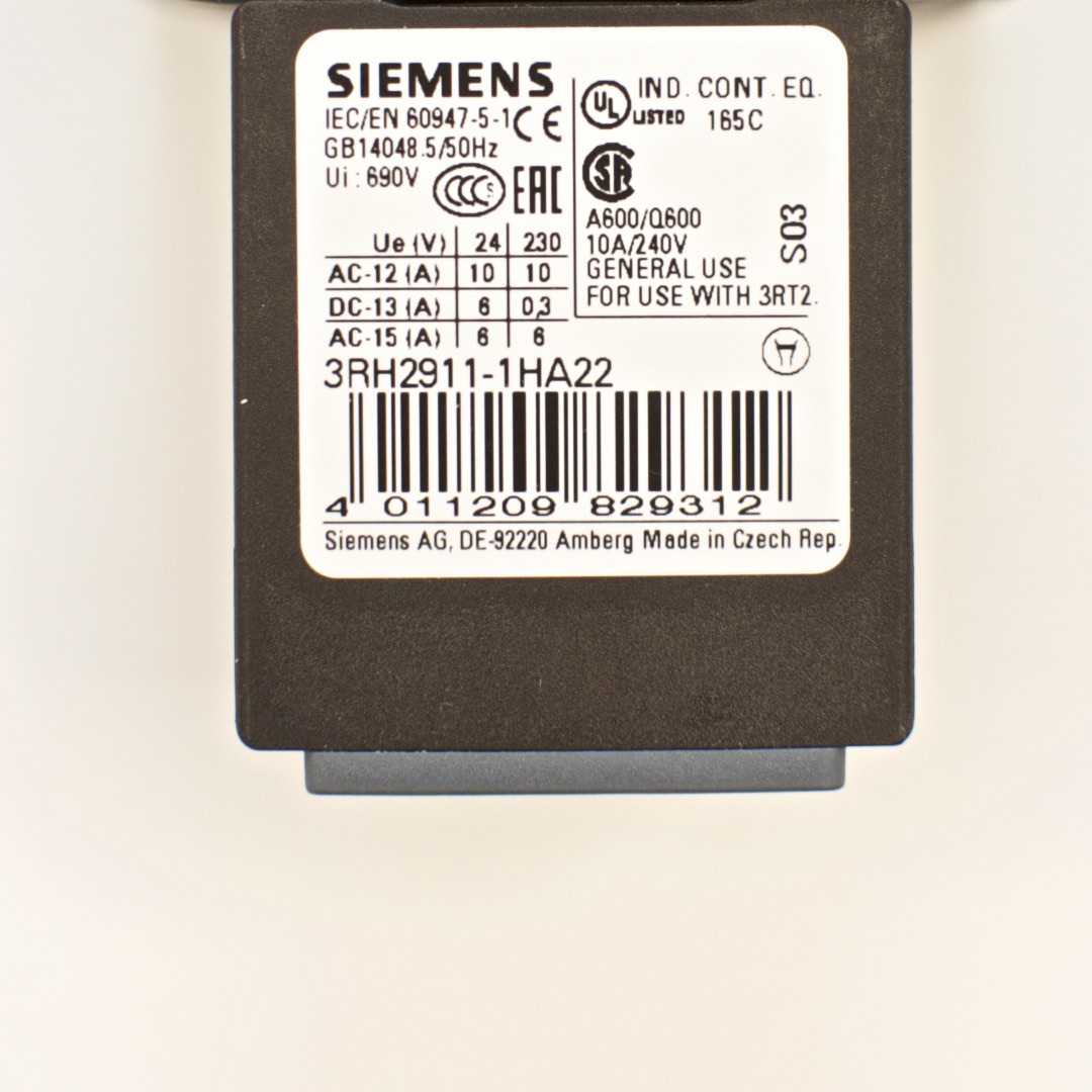 Siemens Contactor 3RT2016-1AB01 24V Coil with Aux Switch Block 3RH2911-1HA22