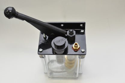 1 liter BIJUR-style Manual Lubrication Unit for Bridgeport mills, CKE-8 Oil Pump