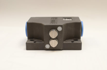 BALLUFF limit switch BNS 819-B02-D12-61-12-10 2-POSITION BNS026R