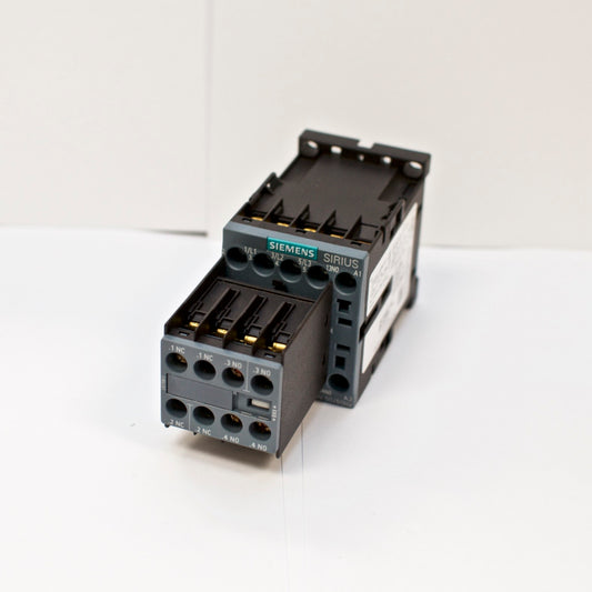 Siemens Contactor 3RT2016-1AF01 110V Coil with Aux Switch Block 3RH2911-1HA22