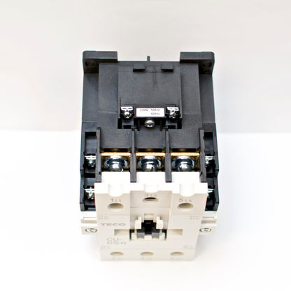 TECO CU-65R Magnetic Contactor 100 Amp, 3 Phase, 220V Coil 3A2a2b