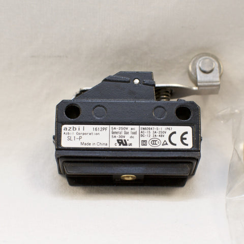 Yamatake / Azbil SL1-P Limit Switch / Micro Switch with Short Roller Lever